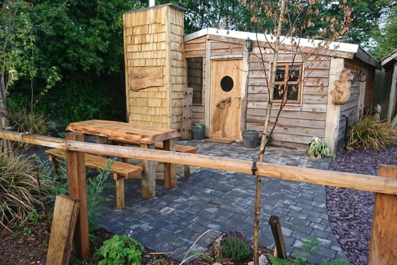 Charming 2-Bed Cabin In Sutton Coldfield Exterior foto